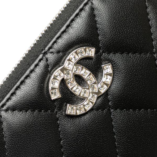 Pre-owned Chanel Quilted Lambskin CC Crystal Coin Pouch Black