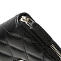 Miniatyrbilde 9 av 10: Pre-owned Chanel Quilted Lambskin CC Crystal Coin Pouch Black