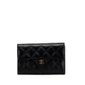 Miniatyrbild 1 av 10: Pre-owned Chanel CC Quilted Caviar Trifold Flap Wallet Black