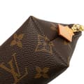 Miniatyrbild 10 av 10: Pre-owned Louis Vuitton Monogram Cosmetic Pouch Brown