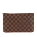 Miniatyrbillede 1 af 10: Pre-owned Louis Vuitton Damier Ebene Neverfull Pouch MM Brown