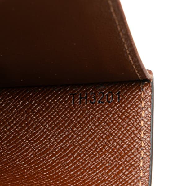 Pre-owned Louis Vuitton Monogram Passport Cover Brown