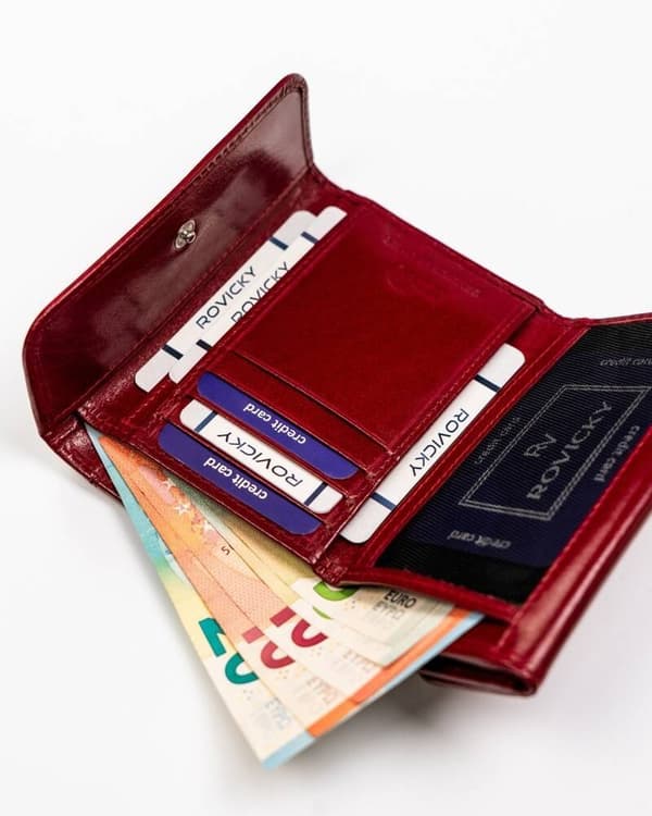 Mellemstor, komfortabel damepung med RFID-system fra Lumarko!