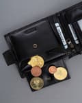 Miniatyrbillede 10 af 10: Rummelig herrepung i læder med RFID-system fra Lumarko!