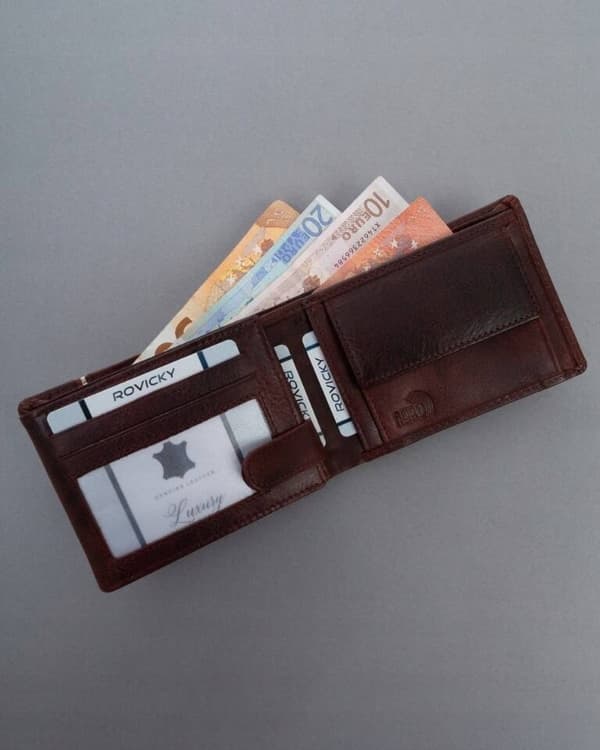 Stor, patriotisk herretunge med RFID-system fra Lumarko!