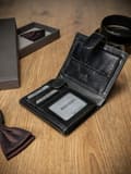Miniatyrbild 5 av 10: Elegant, vertikal herrplånbok i naturläder från Lumarko!