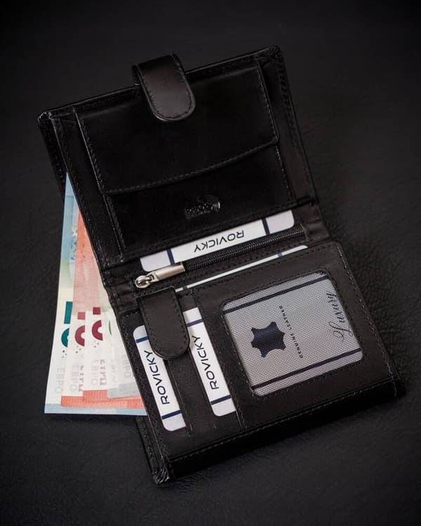 Herrplånbok i läder med RFID-system från Lumarko!