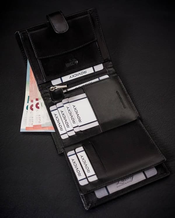 Herrplånbok i läder med RFID-system från Lumarko!