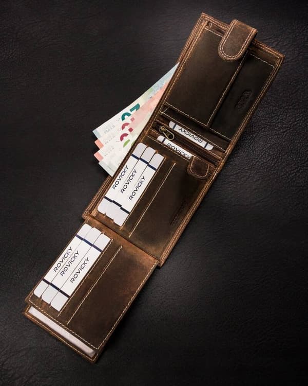 Stor herretung i naturlæder med trykknaplukning fra Lumarko!