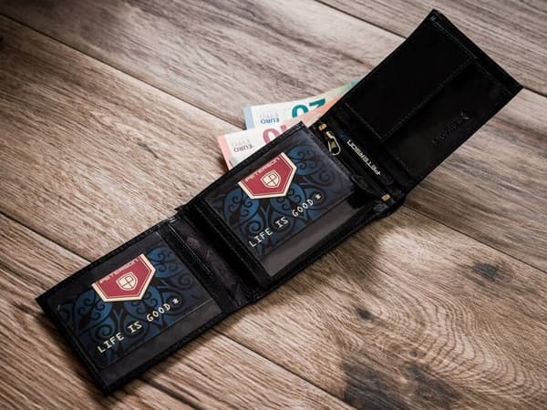 Herrplånbok i läder med RFID-system från Lumarko!