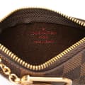 Miniatyrbillede 5 af 10: Pre-owned Louis Vuitton Damier Ebene Pochette Cles Brown
