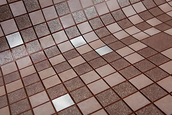 Tapet kakel mönster EDEM 1033-17 präglad metalliska höjdpunkter färg brun beige silver 5,33 m2