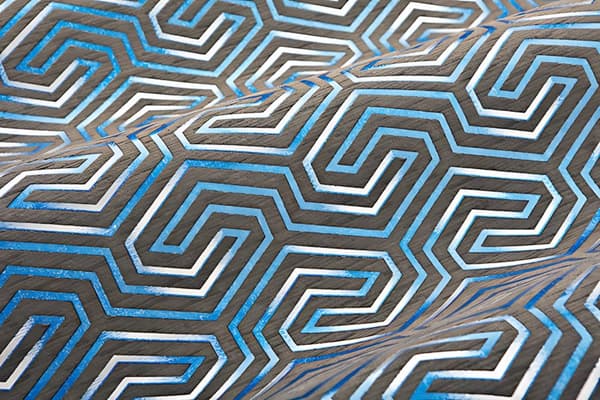 Non woven-tapet geometrisk EDEM 84114BR92 lätt texturerad metalliskt mönstermatt bakgrund färg brun kvarts grå pärla gentiana blä silver 10,65 m2