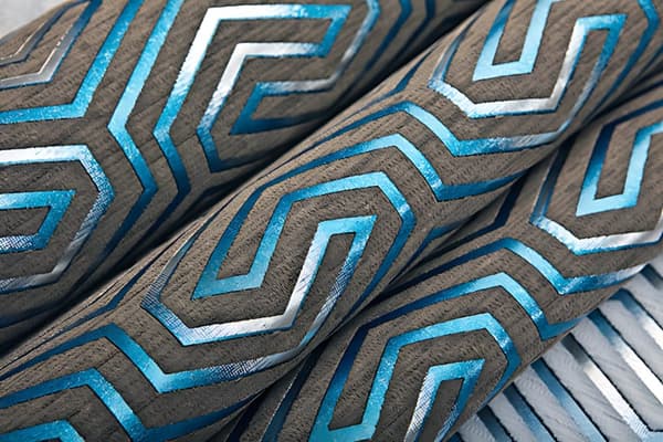 Non woven-tapet geometrisk EDEM 84114BR92 lätt texturerad metalliskt mönstermatt bakgrund färg brun kvarts grå pärla gentiana blä silver 10,65 m2