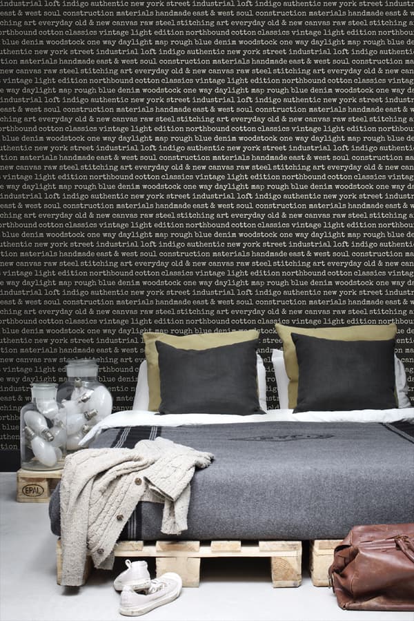 ESTAhome tapet text stadssamtal svart 53 cm x 10,05 m