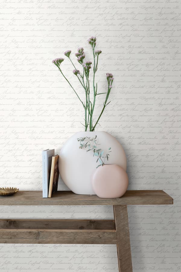 ESTAhome tapet handskrivna blomnamn på latin silver 53 cm x 10,05 m