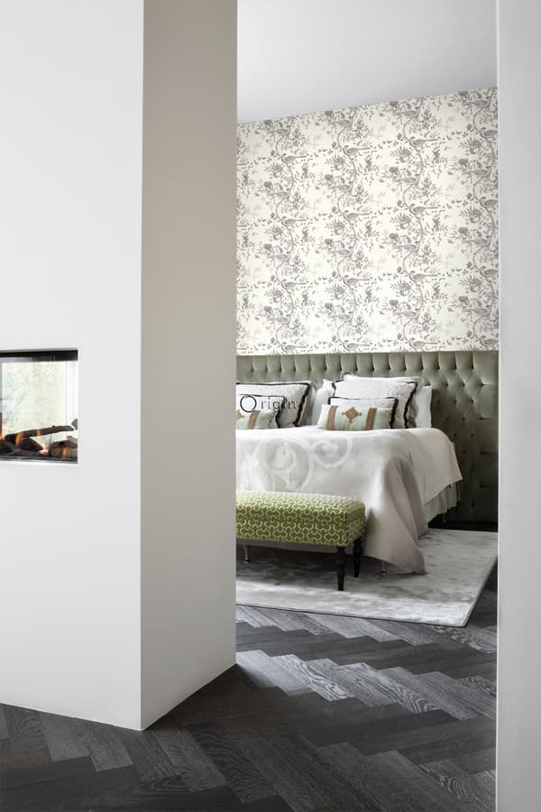 Origin Wallcoverings tapet fågelgravyr benvitt och grått 53 cm x 10,05 m