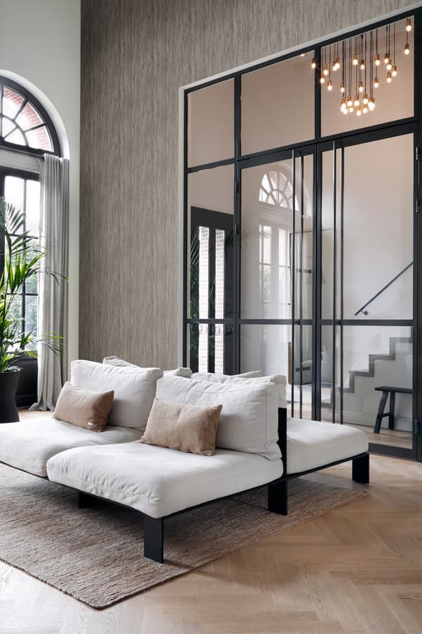 Origin Wallcoverings tapet træeffekt mørkt mudvarpegråt 53 cm x 10,05 m