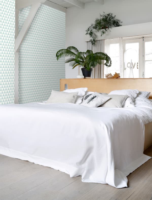 ESTAhome tapet grafiske geometriske trekanter mintgrønt og mathvidt 53 cm x 10,05 m