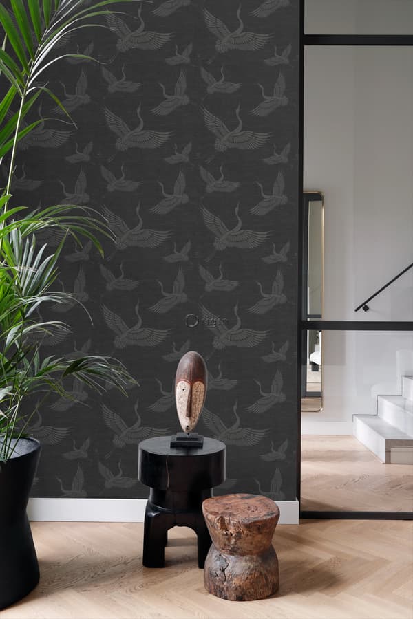 Origin Wallcoverings tapet kranfåglar mörkgrått 0,53 x 10,05 m