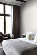 Miniatyrbild 4 av 8: Origin Wallcoverings tapet tvärsnitt trädstammar benvitt 53 cm x 10,05 m