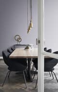 Miniatyrbild 3 av 8: Origin Wallcoverings tapet enfärgad lila 53 cm x 10,05 m