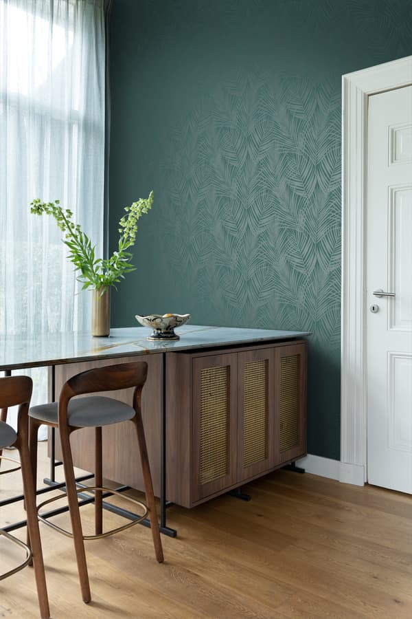Origin Wallcoverings tapet palmeblade smaragdgrønt 0,53 x 10,05 m