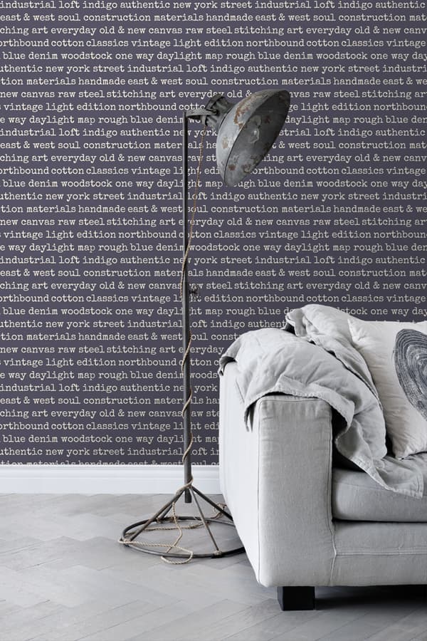 ESTAhome tapet text stadssamtal lila 53 cm x 10,05 m