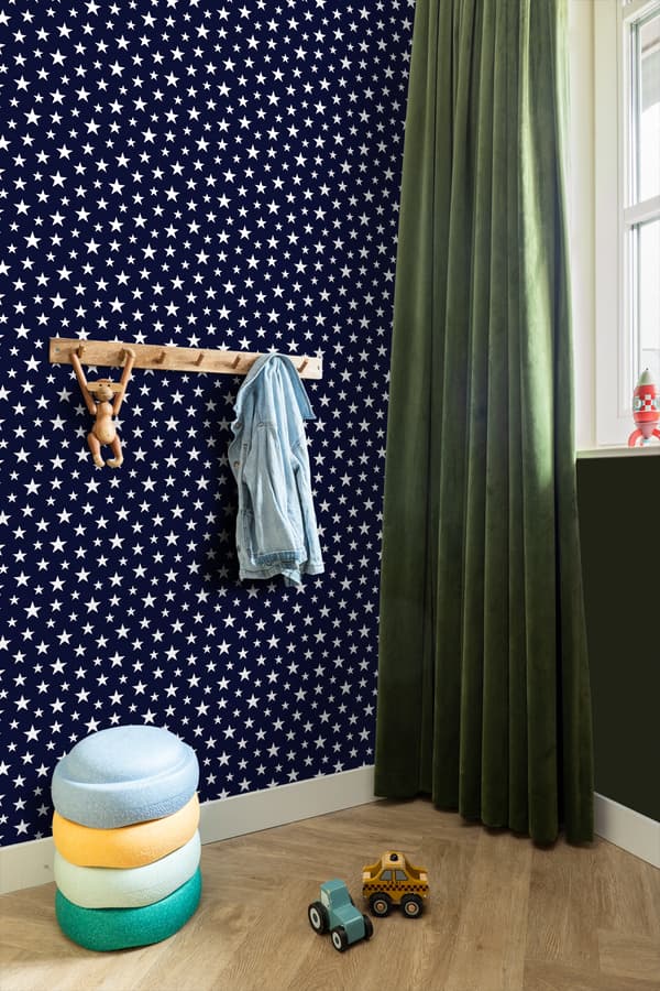 ESTAhome tapet små stjärnor mörkblått 53 cm x 10,05 m