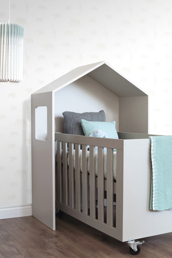 Origin Wallcoverings tapet djur matt vitt och glänsande silver 0,53 x 10,05 m