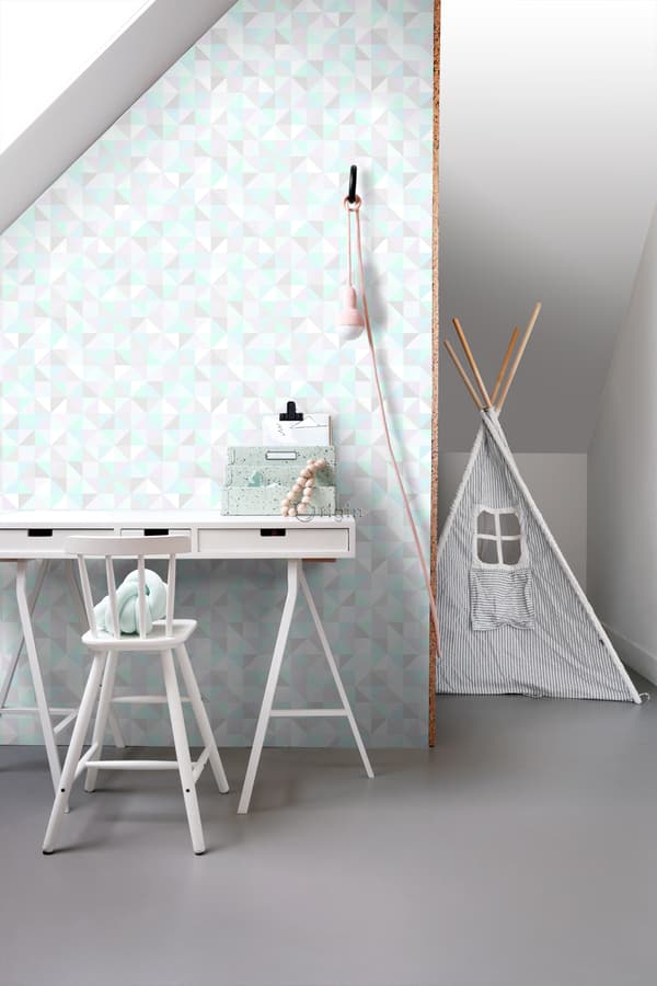 Origin Wallcoverings tapet trekanter pastellilla, mintgrønt, skinnende sølvgråt og pastelblåt 53 cm x 10,05 m