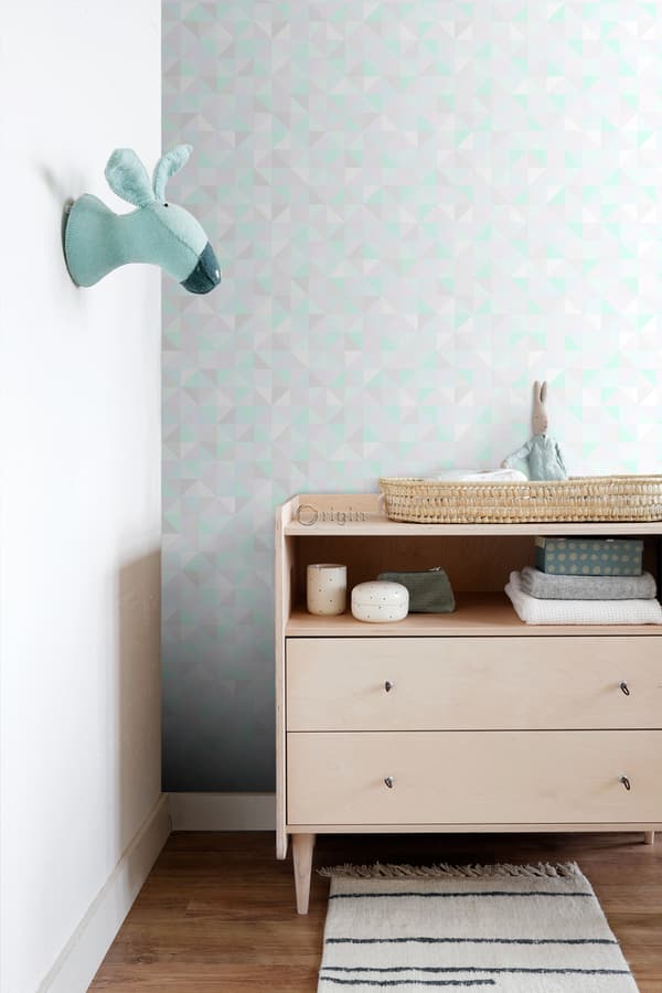 Origin Wallcoverings tapet trekanter pastellilla, mintgrønt, skinnende sølvgråt og pastelblåt 53 cm x 10,05 m