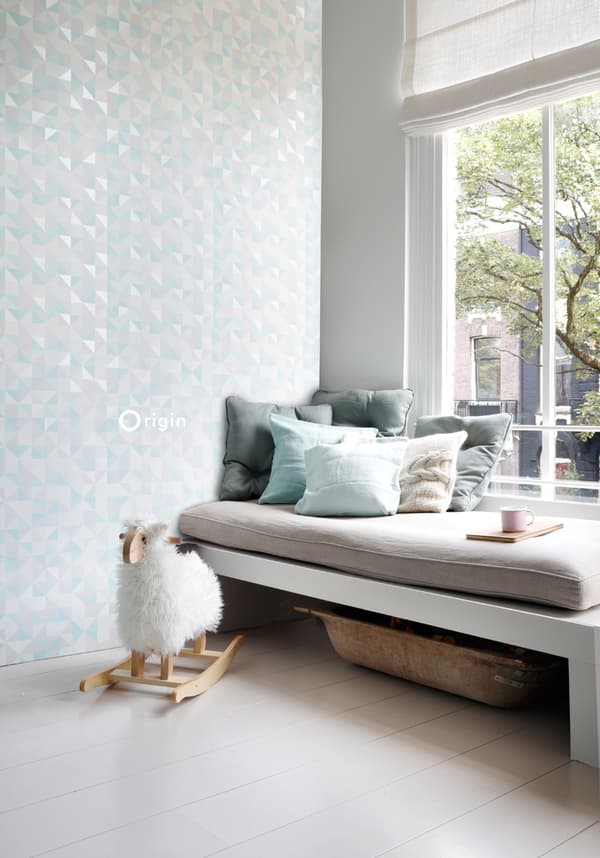 Origin Wallcoverings tapet trekanter pastellilla, mintgrønt, skinnende sølvgråt og pastelblåt 53 cm x 10,05 m