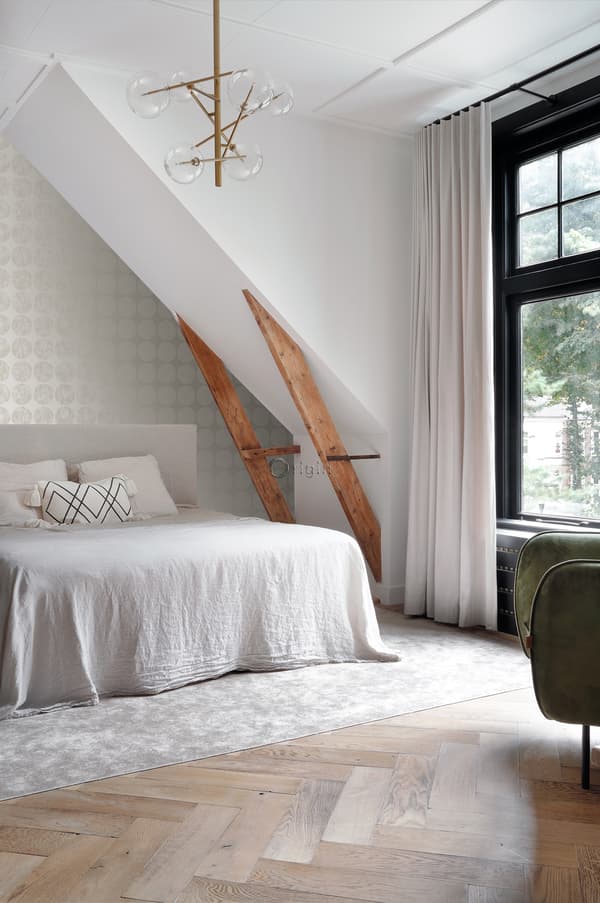 Origin Wallcoverings tapet stora slitna rundlar varm silver 53 cm x 10,05 m