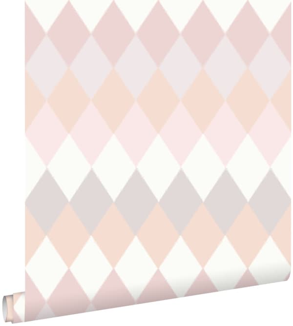 ESTAhome tapet rombemotiv med linnedstruktur ferskenfarvet og nuancer af syrenrosa 53 cm x 10,05 m