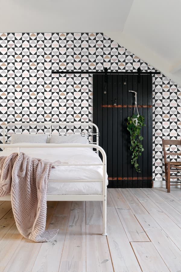 ESTAhome tapet grafiska trianglar vitt, svart, varmt grått och antikrosa 0,53 x 10,05 m