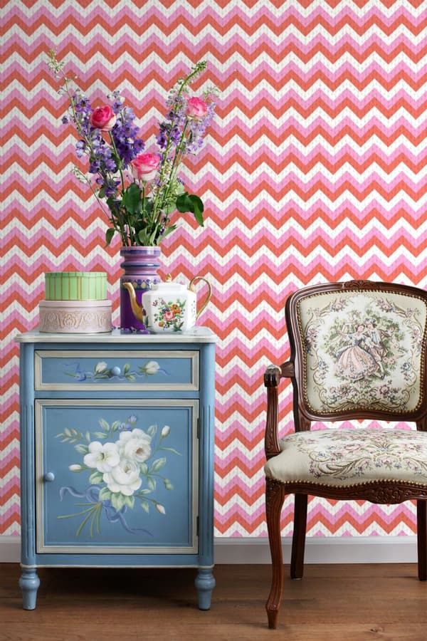 ESTAhome tapet zig-zag-motiv koralrødt og lyserødt 53 cm x 10,05 m