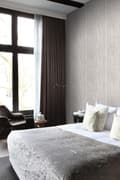 Miniatyrbillede 3 af 8: Origin Wallcoverings tapet træplanker hjortefarvet 53 cm x 10,05 m