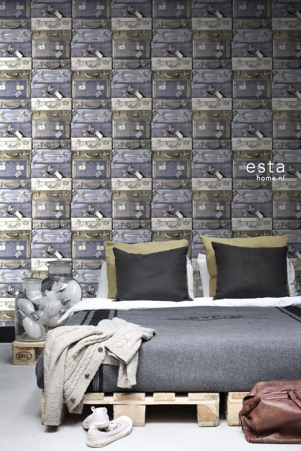 ESTAhome tapet vintage rejsetasker blåt og brunt 53 cm x 10,05 m
