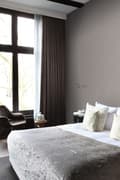 Miniatyrbild 5 av 8: Origin Wallcoverings tapet enfärgad mullvadsgrått och glänsande brons 53 cm x 10,05 m