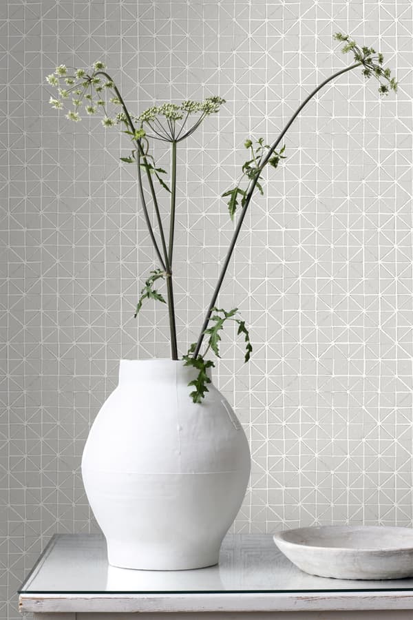 ESTAhome tapet geometriska mönster mullvadsgrått 53 cm x 10,05 m