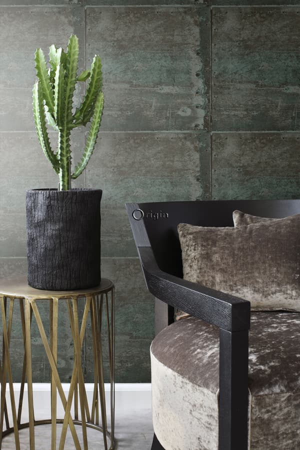 Origin Wallcoverings tapet stora slitna rostiga metallplåtar med nitar brunt och ljust bensinblått - 337226 - 53 cm x 10,05 m