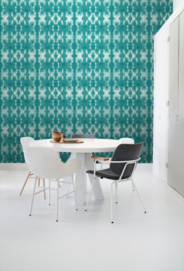 ESTAhome tapet shibori batik-mønster intensivt turkis 53 cm x 10,05 m