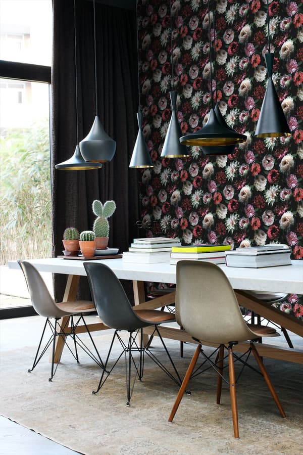 ESTAhome tapet blommor rosa, svart och mörkgrönt 0,53 x 10,05 m