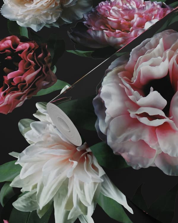 ESTAhome tapet blommor rosa, svart och mörkgrönt 0,53 x 10,05 m