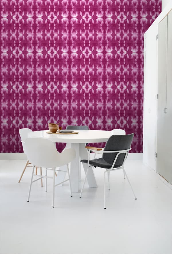 ESTAhome tapet shibori batik-mønster intensivt fuhsiarosa 53 cm x 10,05 m