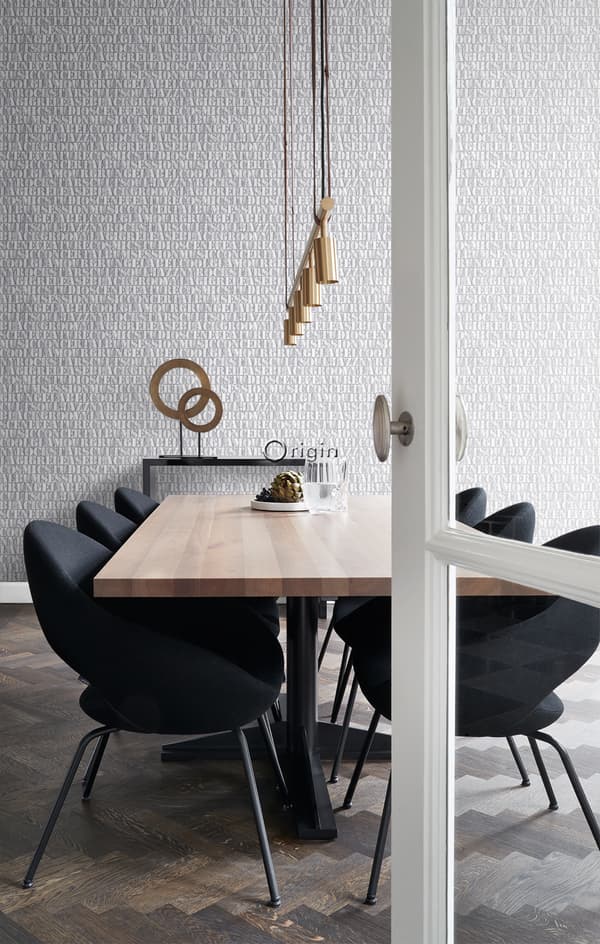 Origin Wallcoverings tapet gamla metalltryckta bokstäver ljusgrått 53 cm x 10,05 m