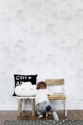 Miniatyrbild 3 av 10: Origin Wallcoverings tapet flytande bubblor varm ljusgrått - 337215 - 53 cm x 10,05 m
