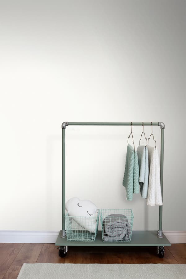 Origin Wallcoverings tapet grafiska trianglar glänsande vitt 0,53 x 10,05 m