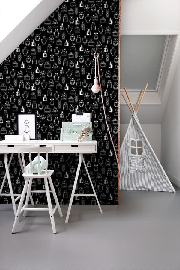 ESTAhome tapet parfymflaskor svart och vitt 0,53 x 10,05 m